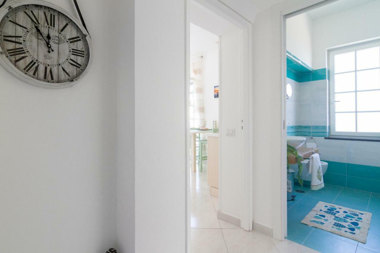 Aquamarine Relaxing Capri Suites מראה חיצוני תמונה