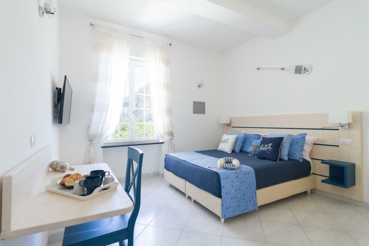Aquamarine Relaxing Capri Suites מראה חיצוני תמונה
