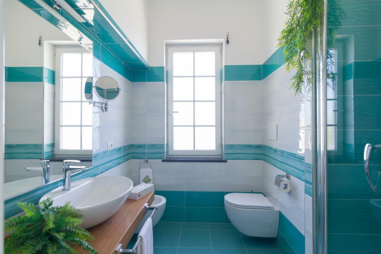 Aquamarine Relaxing Capri Suites מראה חיצוני תמונה