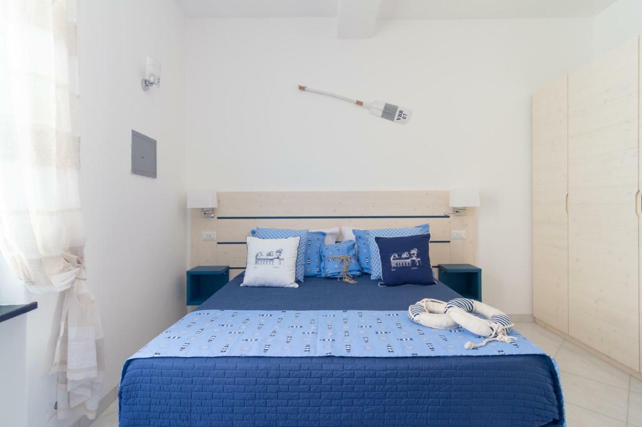 Aquamarine Relaxing Capri Suites מראה חיצוני תמונה