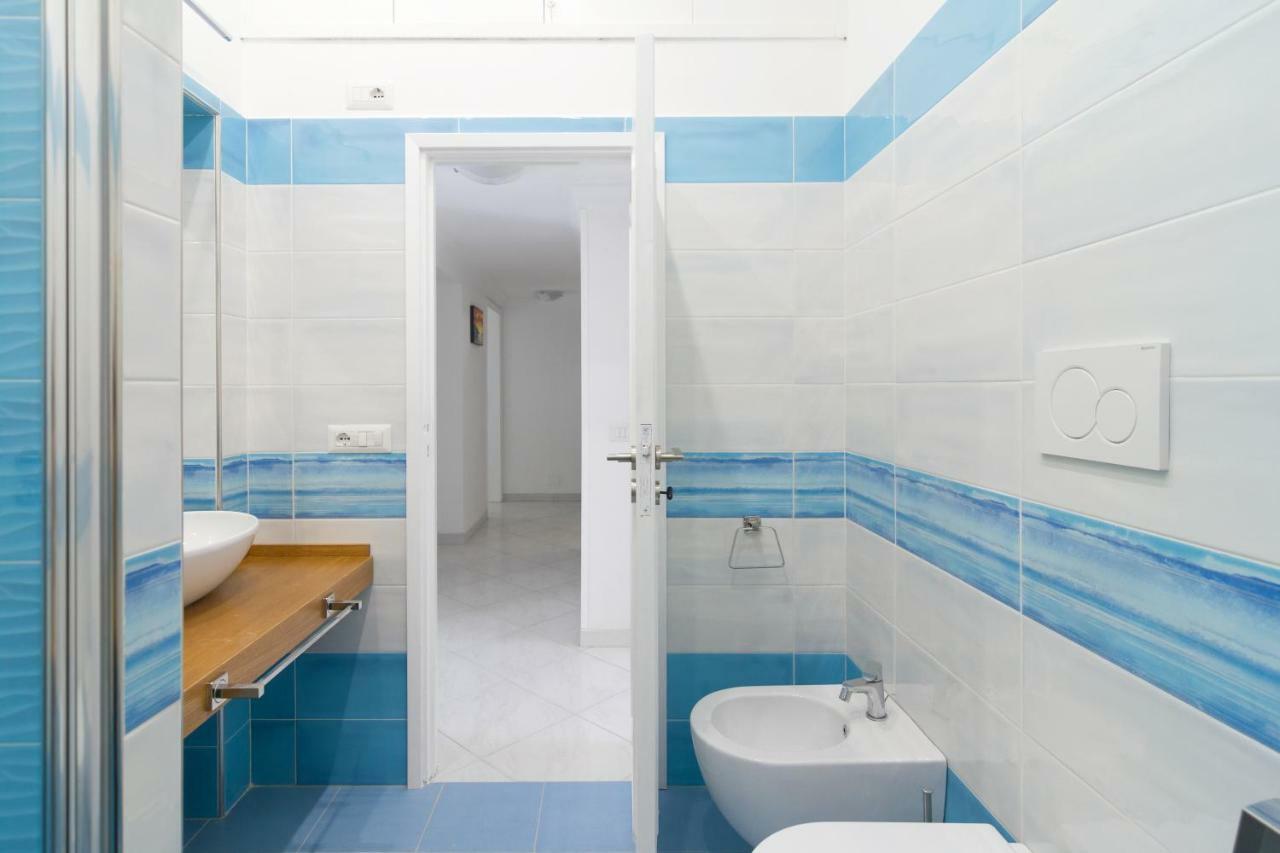 Aquamarine Relaxing Capri Suites מראה חיצוני תמונה