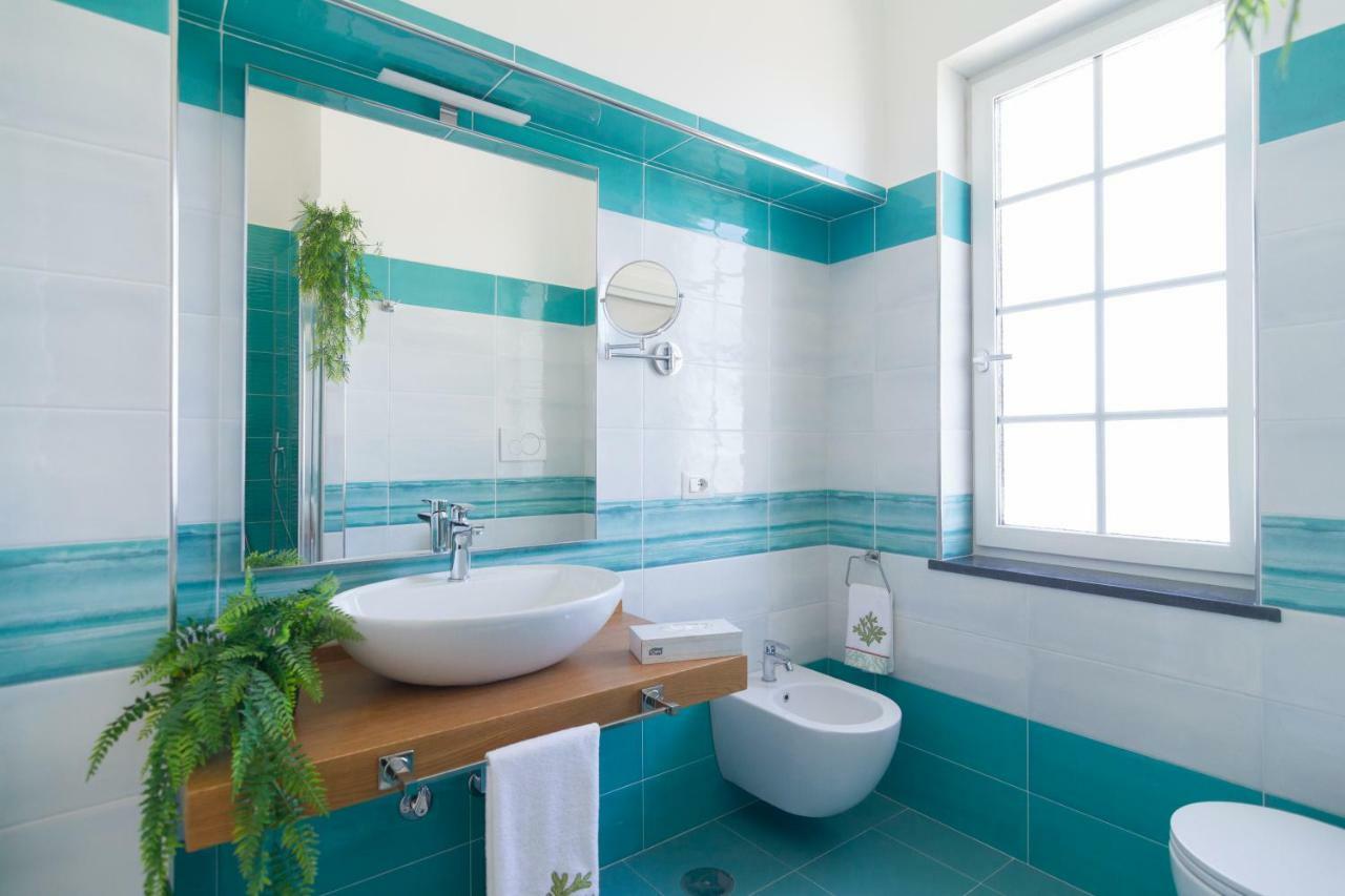 Aquamarine Relaxing Capri Suites מראה חיצוני תמונה