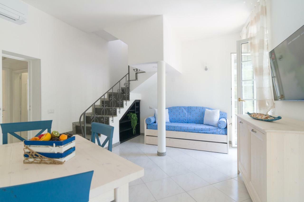 Aquamarine Relaxing Capri Suites מראה חיצוני תמונה